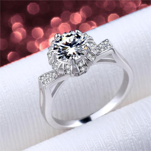 925 Silver D Colour Moissanite Diamond Flower Wrap Ring Closed